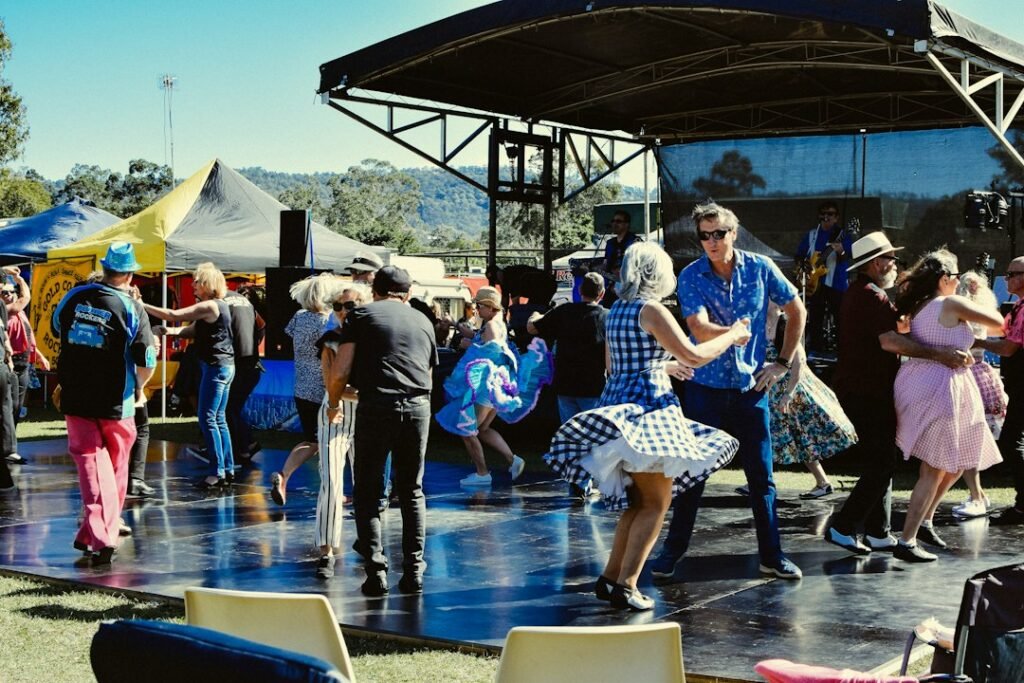 Ballo e atmosfera per le guide regionali Country Dance Events